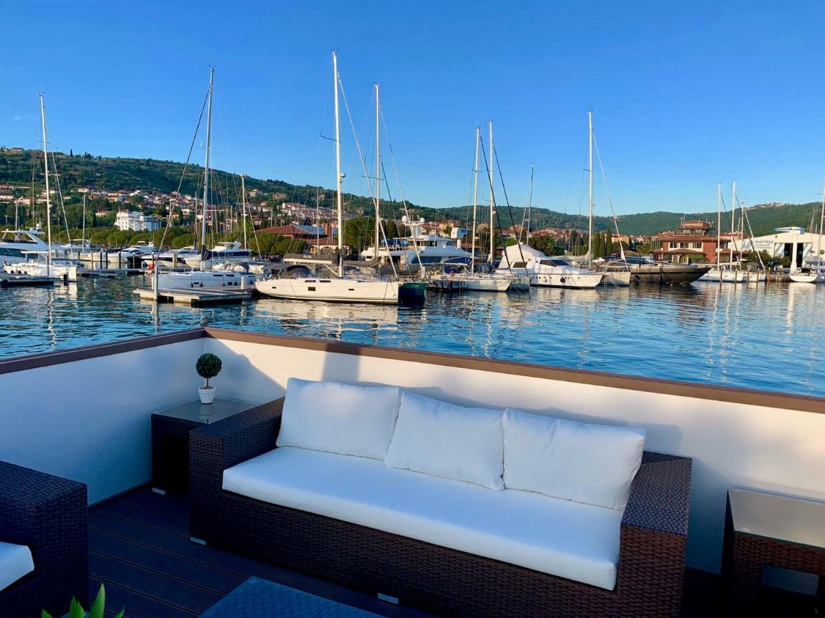 Floating Sea House Aurora Villa Portoroz Exterior photo